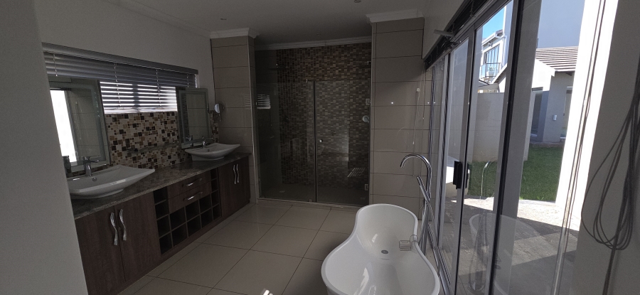 4 Bedroom Property for Sale in Minerva Gardens Northern Cape